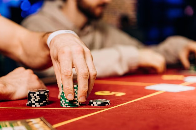 Tabel pembayaran Jewels of Prosperity menunjukkan nilai setiap kombinasi simbol